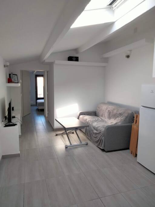 Maison Independante 35M² Classee Proche D'Ylium. Олон-сюр-Мер Екстериор снимка