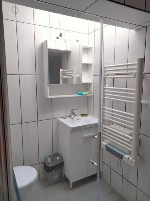 Maison Independante 35M² Classee Proche D'Ylium. Олон-сюр-Мер Екстериор снимка
